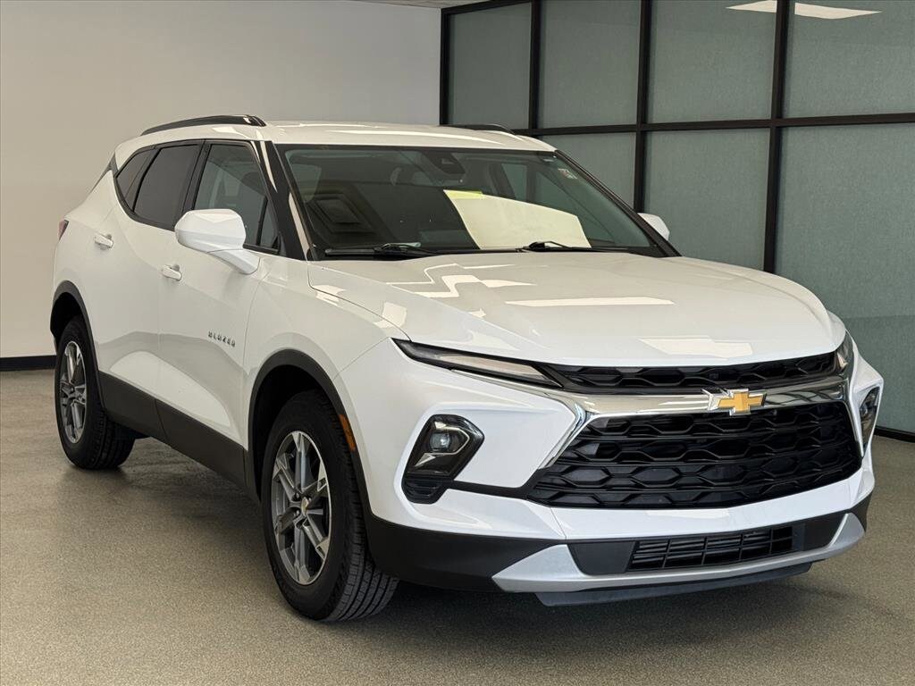 2023 Chevrolet Blazer 2LT photo 4