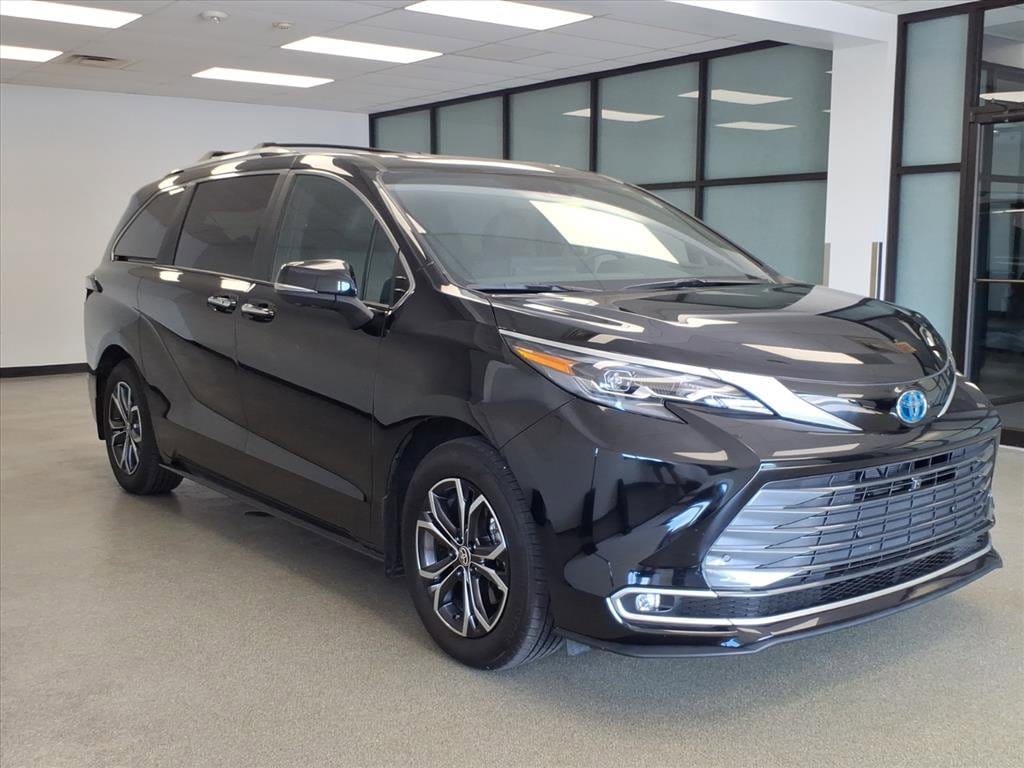 Certified 2025 Toyota Sienna Platinum Van Passenger Van