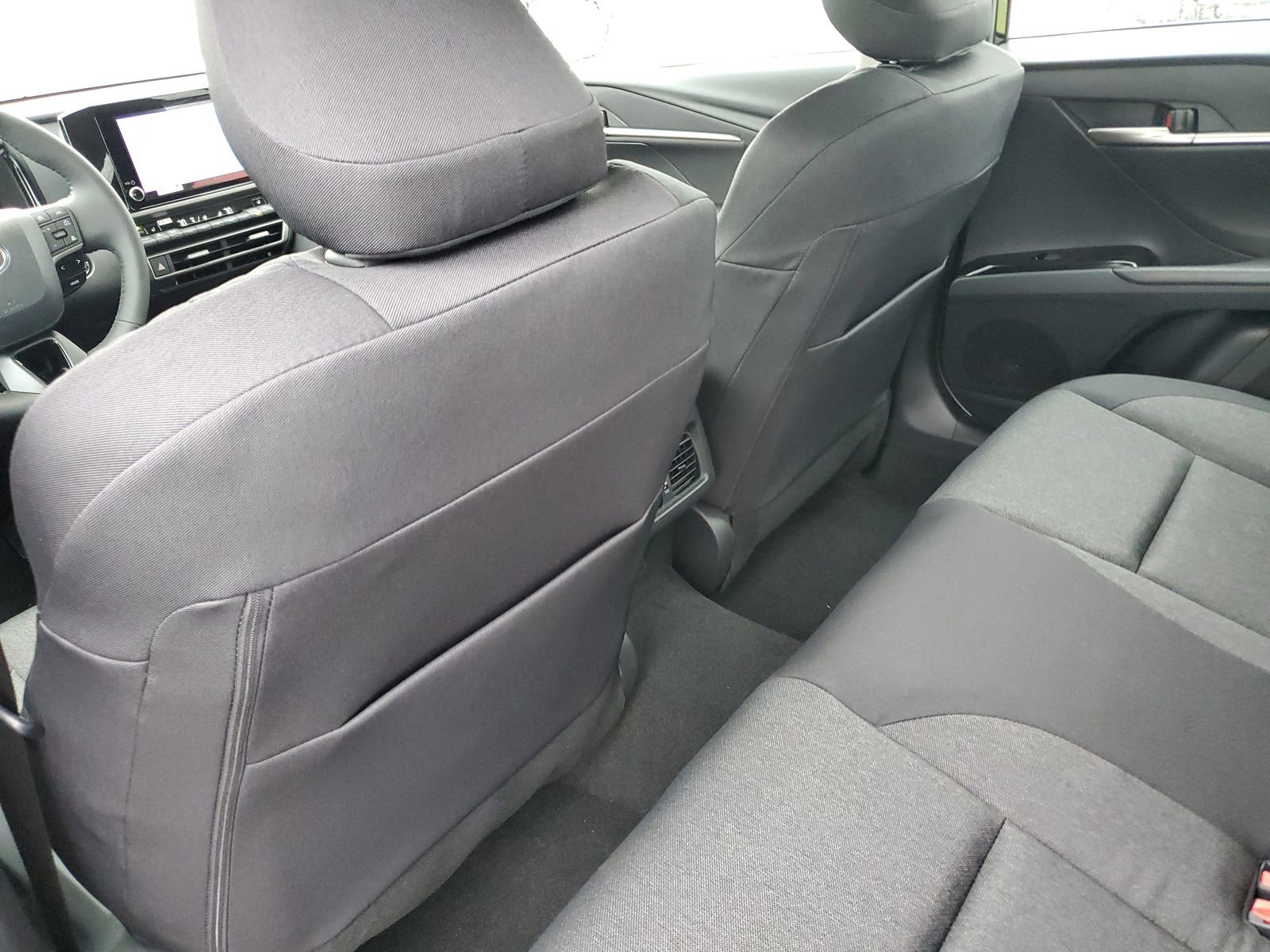 2026 Toyota Camry LE - Photo 14