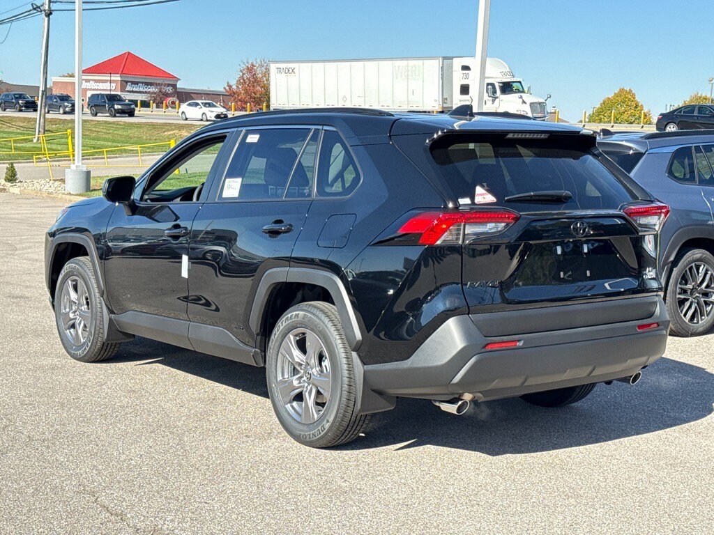 New 2025 Toyota RAV4 Hybrid LE SUV