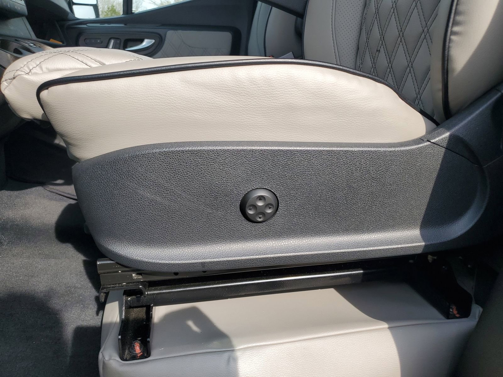 2023 Mercedes-Benz Sprinter Cargo Van Base - Photo 19