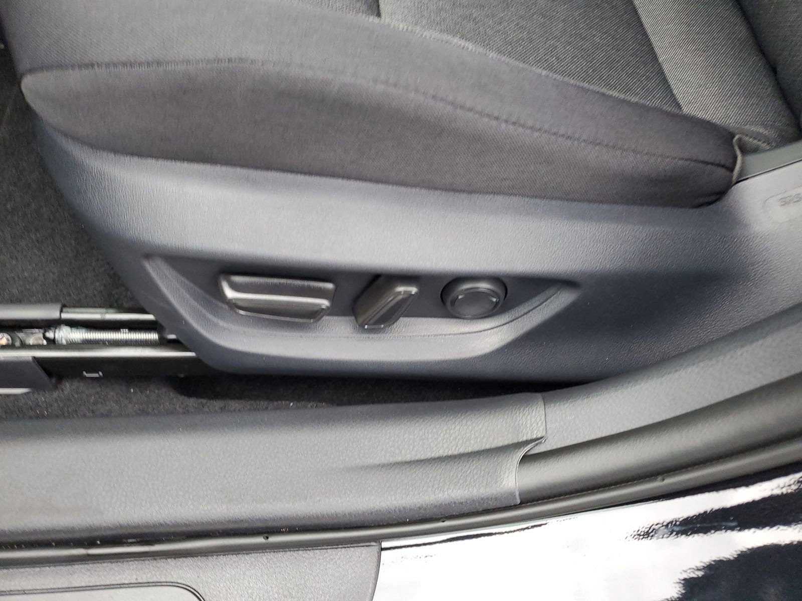 2026 Toyota Camry LE - Photo 18