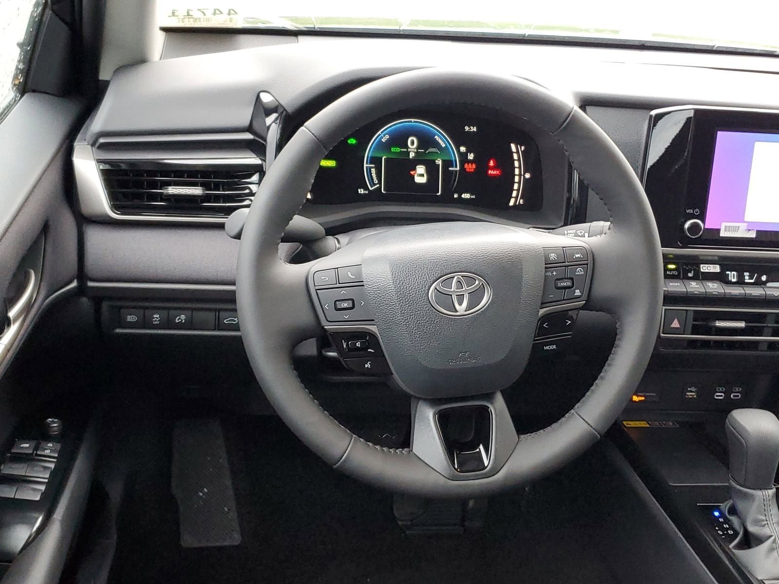 2026 Toyota Camry LE - Photo 12