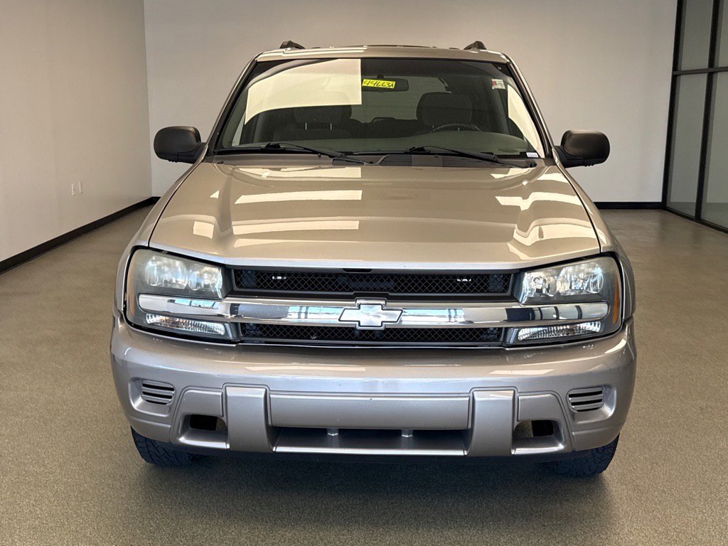 2002 Chevrolet Trailblazer LS photo 3