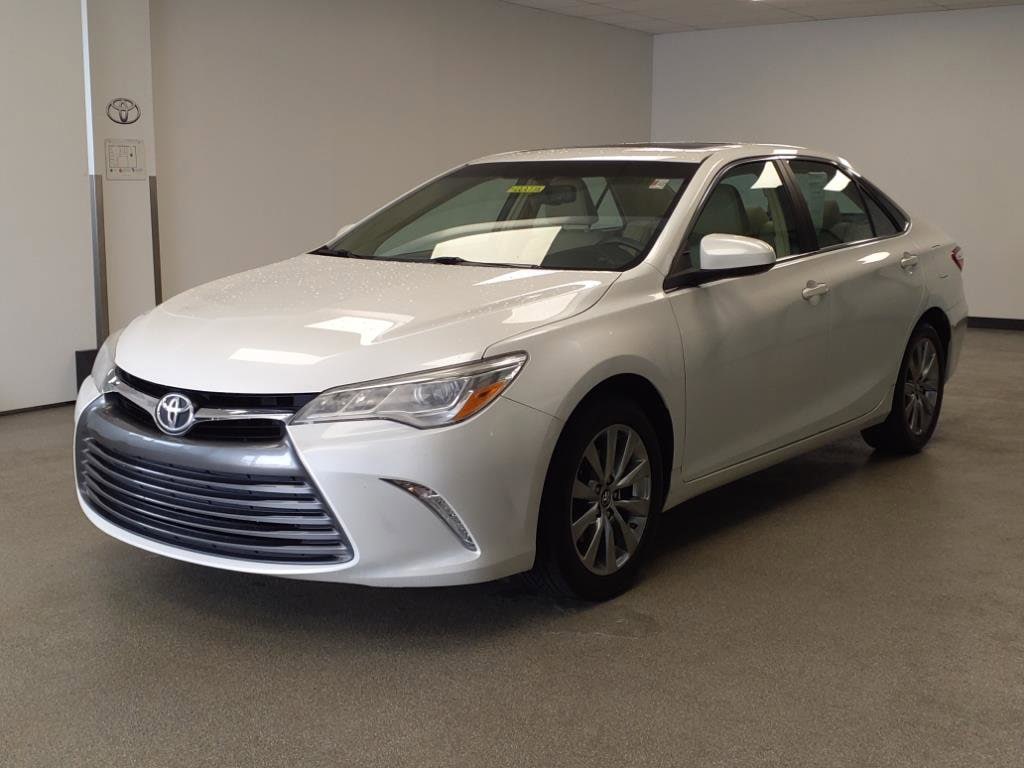 Certified 2017 Toyota Camry XLE with VIN 4T1BK1FK9HU585064 for sale in Florence, KY