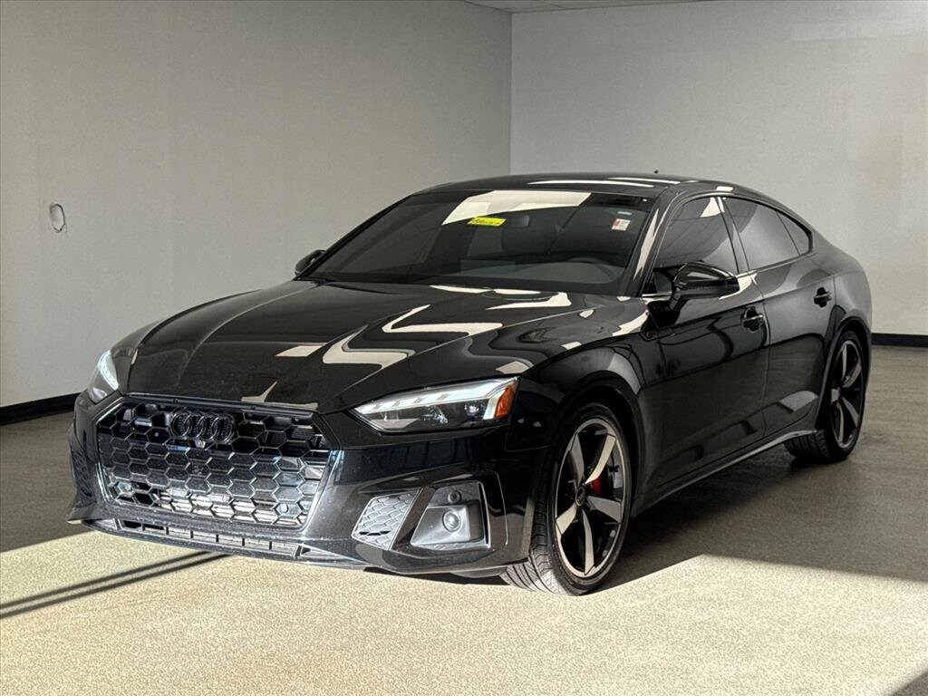 2024 Audi A5 S line Quattro Premium Plus photo 2