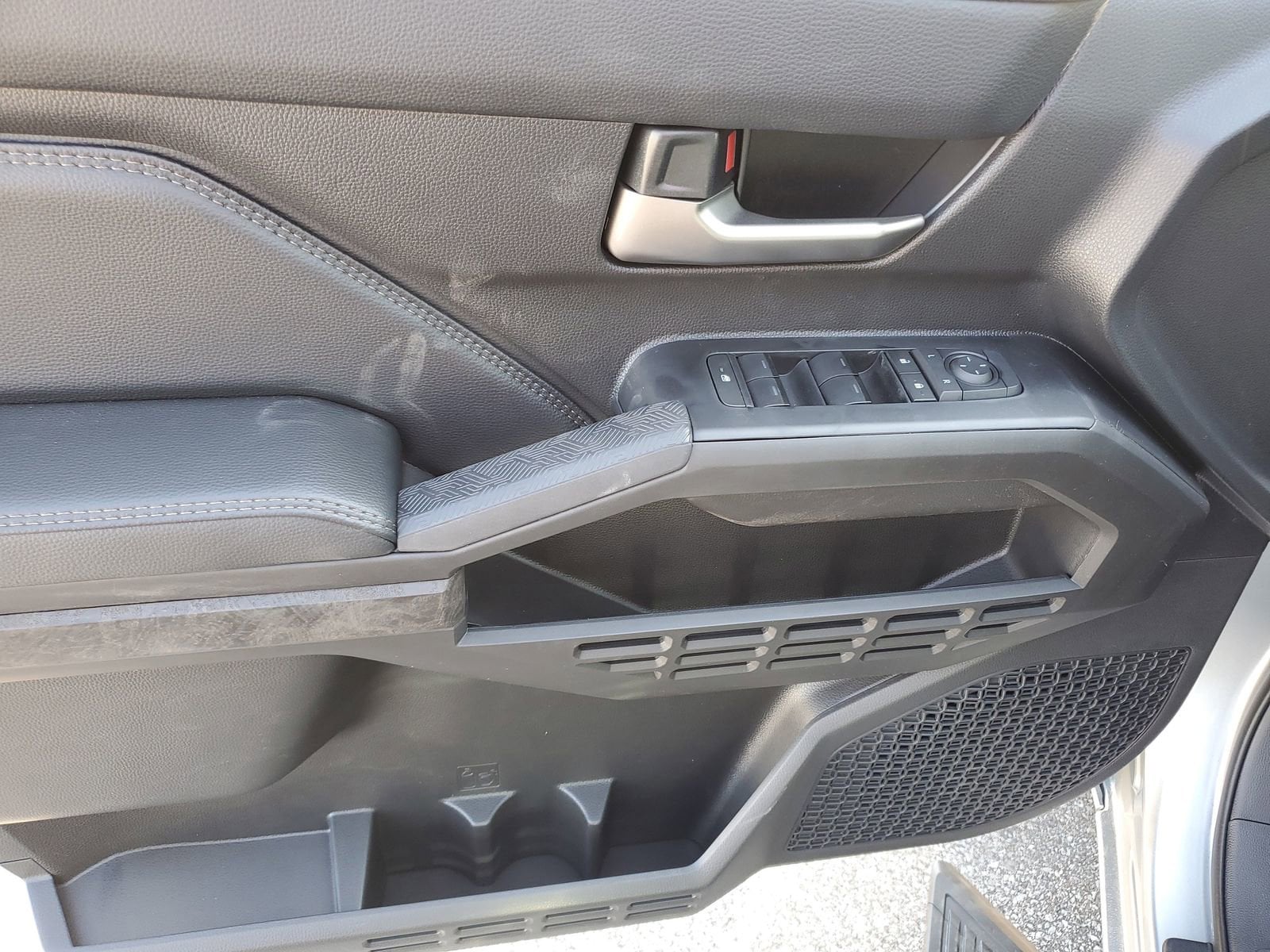 2026 Toyota Tacoma Limited - Photo 19