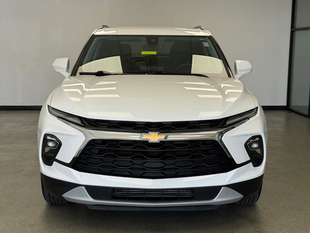 2023 Chevrolet Blazer 2LT photo 3