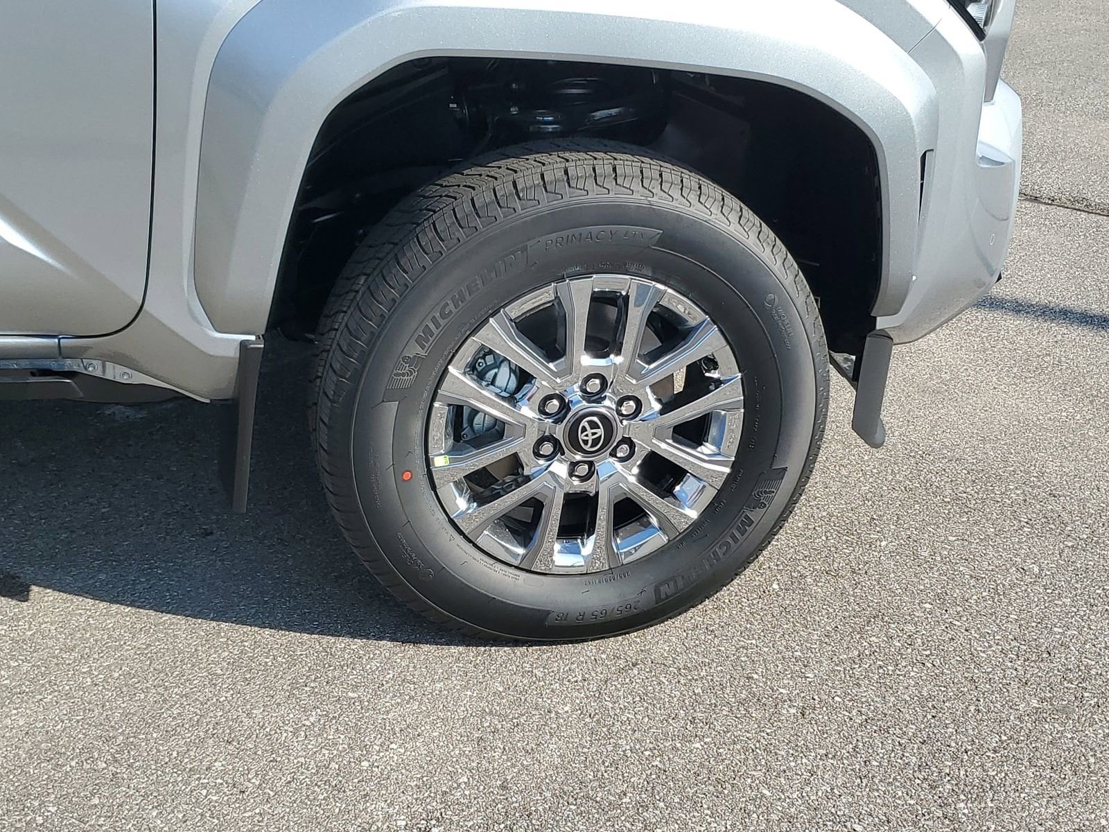 2026 Toyota Tacoma Limited - Photo 6
