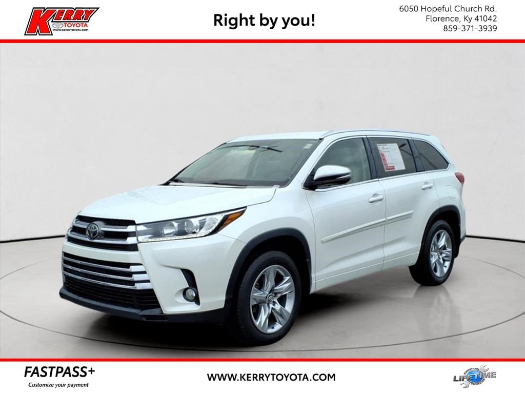 2017 Toyota Highlander Limited's photo