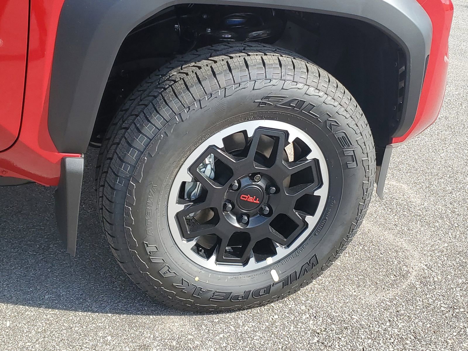 2026 Toyota Tacoma TRD Off Road - Photo 6