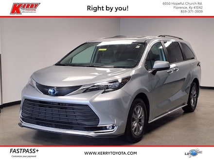2024 Toyota Sienna XLE Van Passenger Van