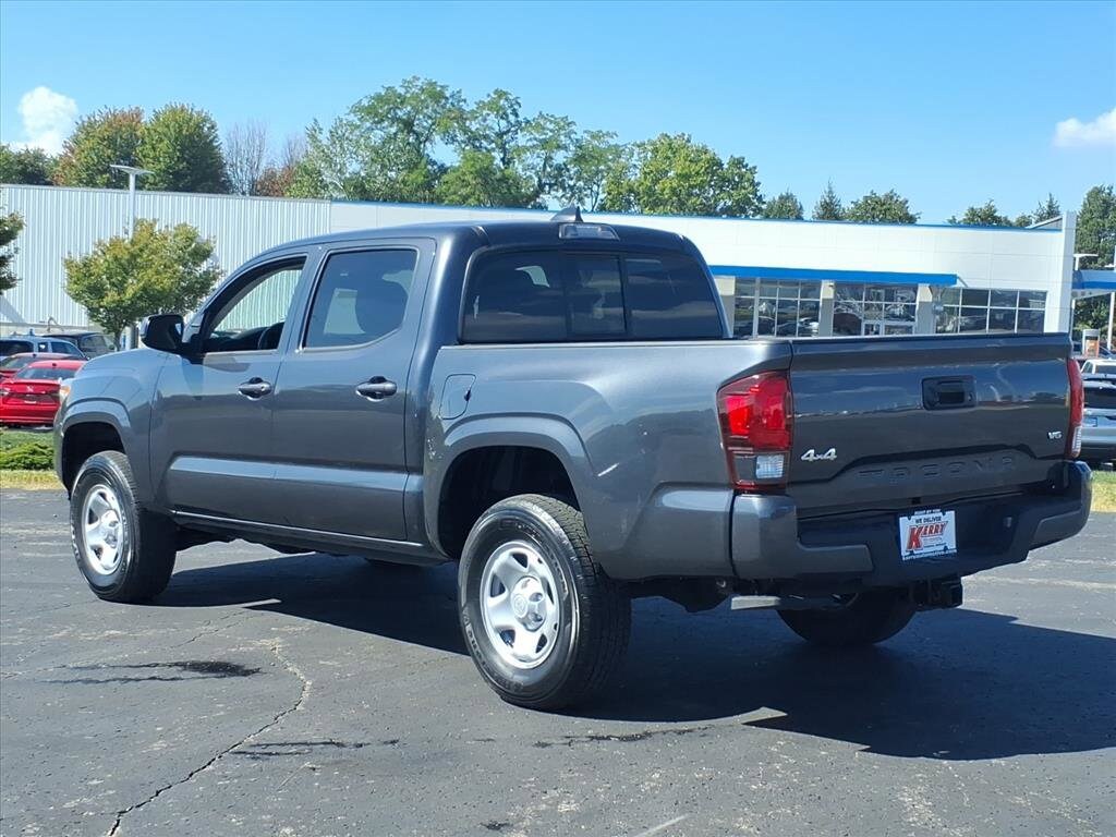 2022 Toyota Tacoma SR photo 4