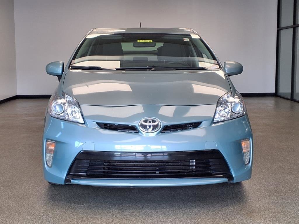2013 Toyota Prius Two photo 3