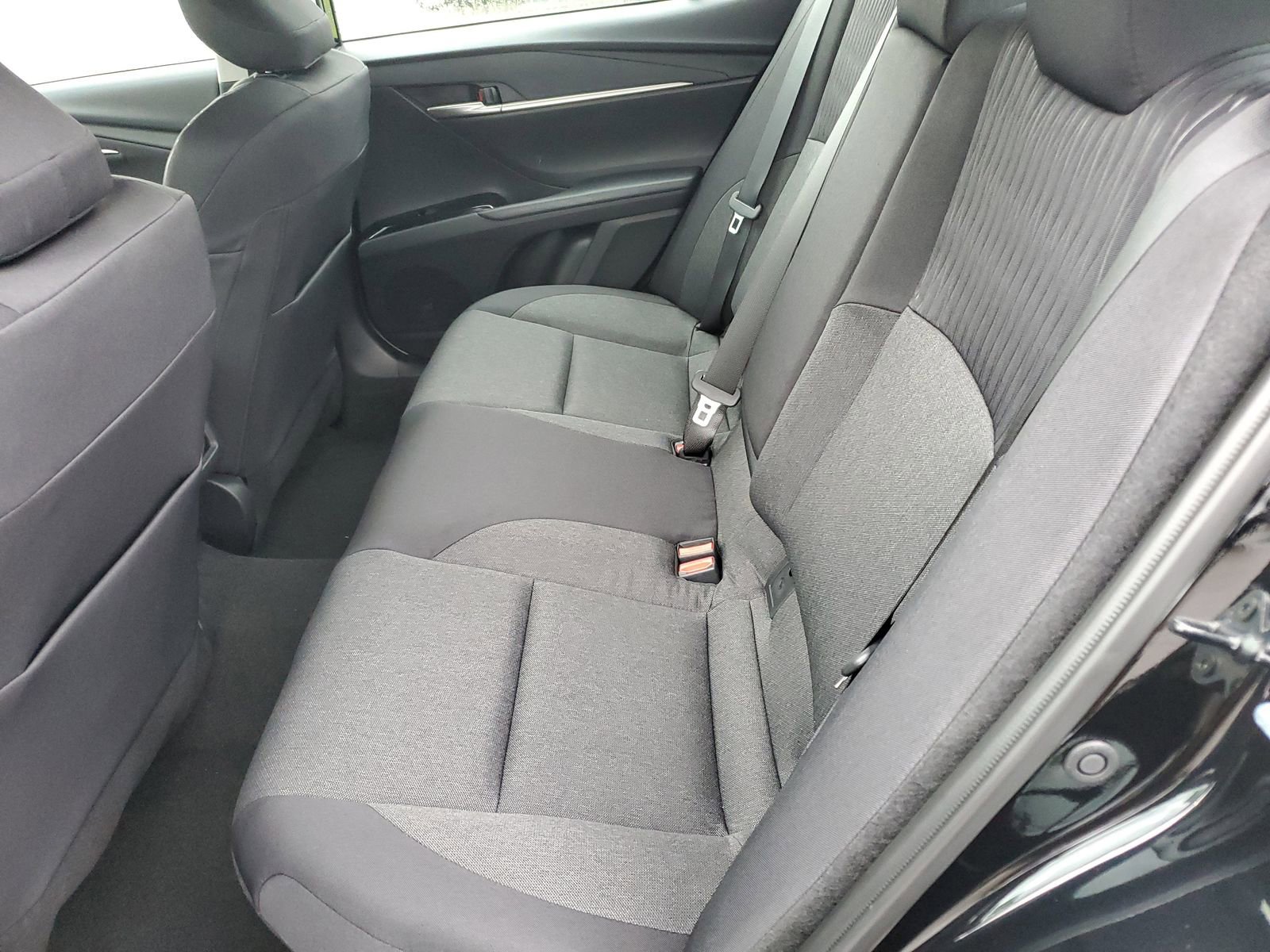 2026 Toyota Camry LE - Photo 13