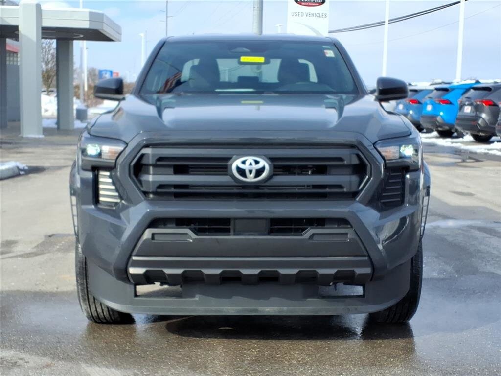 2024 Toyota Tacoma SR photo 3