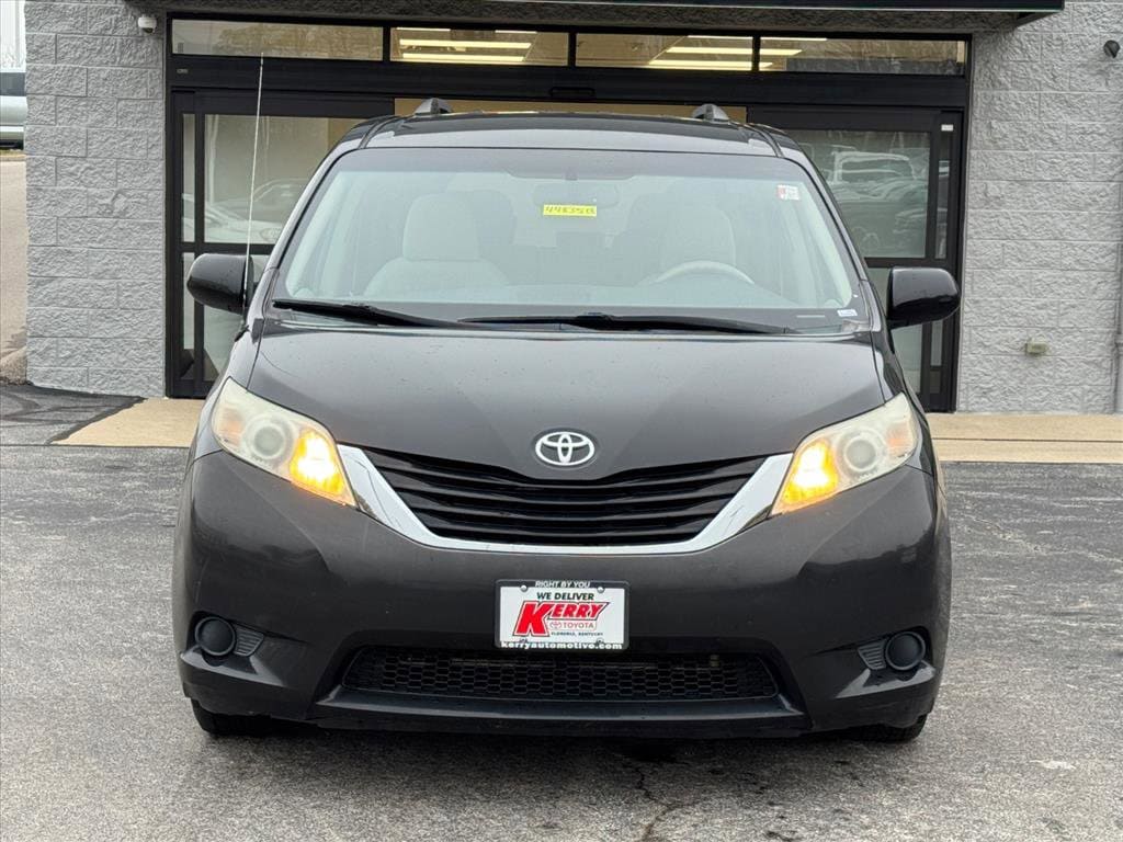 Used 2013 Toyota Sienna LE Van