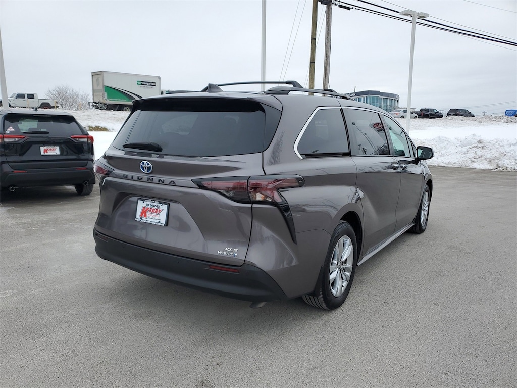 Certified 2023 Toyota Sienna XLE Van Passenger Van