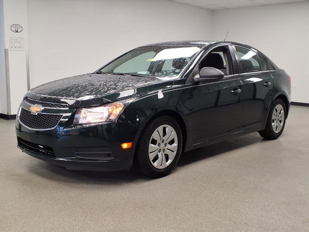 Used 2014 Chevrolet Cruze LS with VIN 1G1PA5SH2E7450333 for sale in Florence, KY