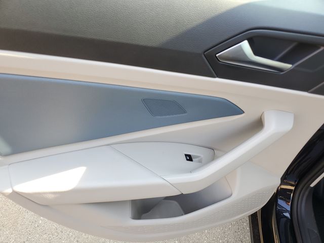 2026 Volkswagen Jetta SE - Photo 15
