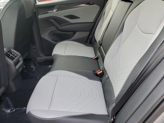 2026 Volkswagen Tiguan SE - Photo 12