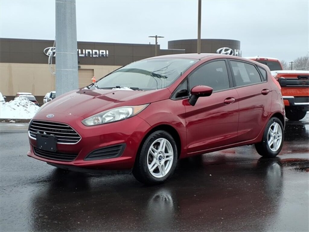 Used 2017 Ford Fiesta SE Hatchback