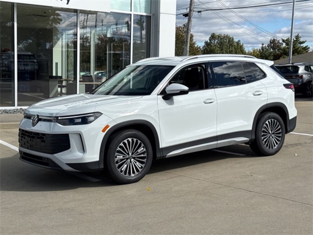 New 2025 Volkswagen Tiguan 2.0T S SUV