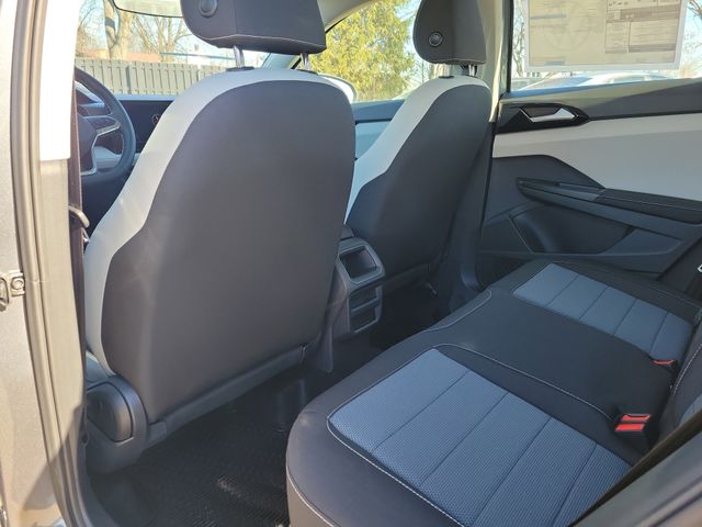 2026 Volkswagen Taos S - Photo 13