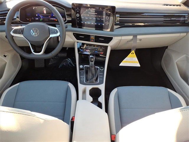 2026 Volkswagen Jetta SE - Photo 7