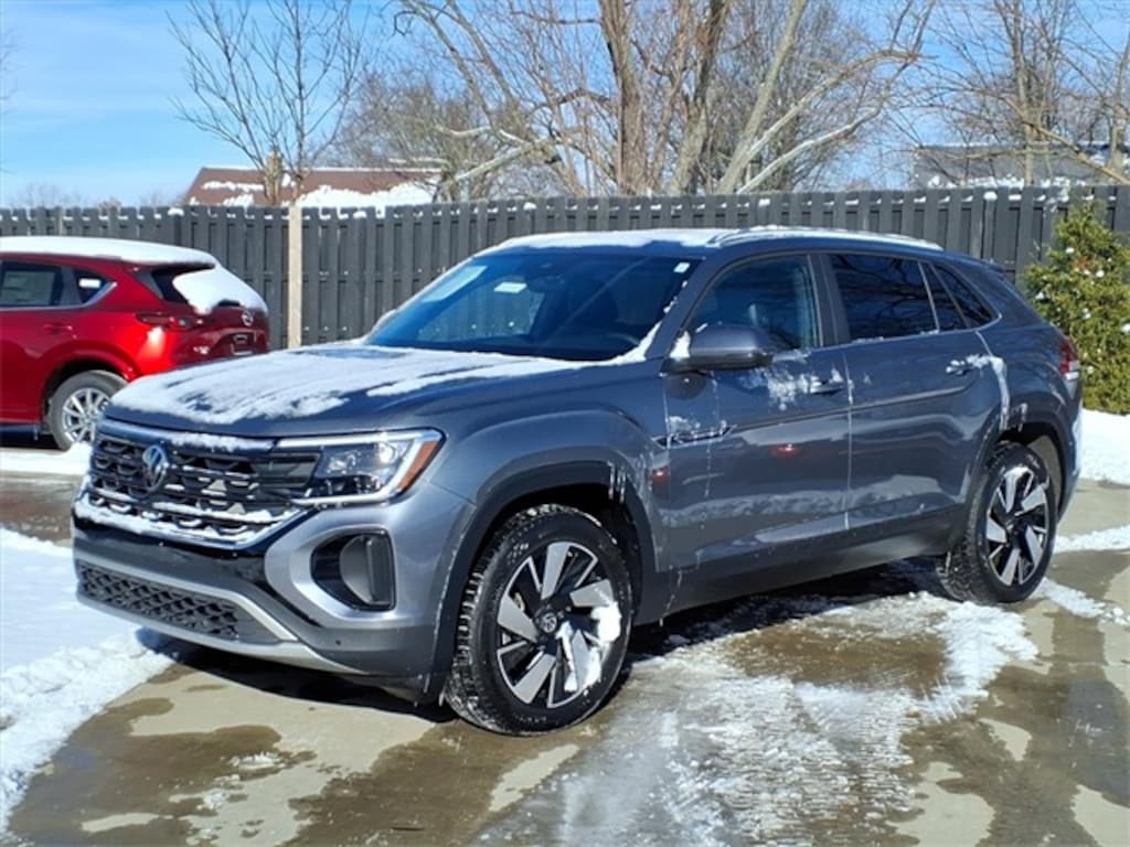 Certified 2024 Volkswagen Atlas Cross Sport 2.0T SE w/Technology SUV