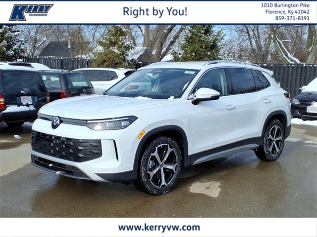 2026 Volkswagen Tiguan SE's photo