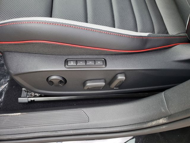 2026 Volkswagen Golf GTI SE - Photo 17