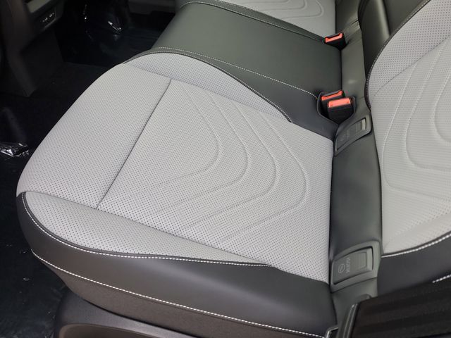 2026 Volkswagen Tiguan SE - Photo 14