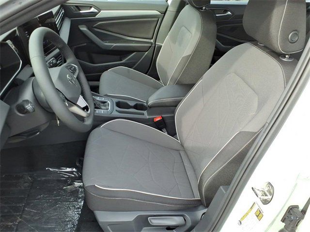 2026 Volkswagen Jetta Sport - Photo 10