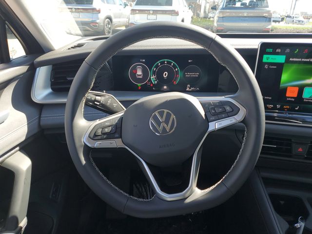 2026 Volkswagen Tiguan SE - Photo 12