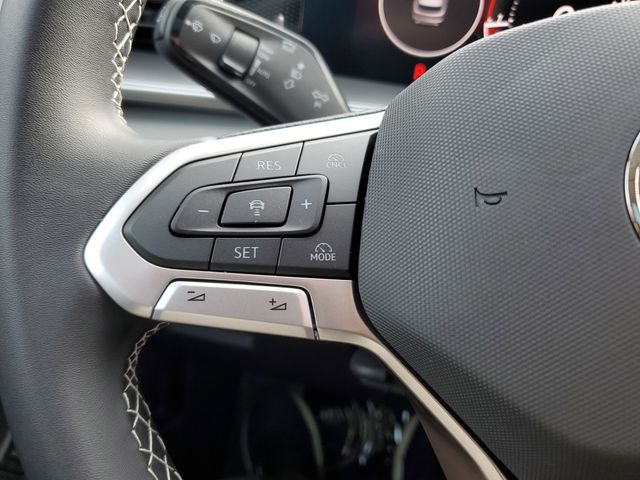 2026 Volkswagen Tiguan SE - Photo 21