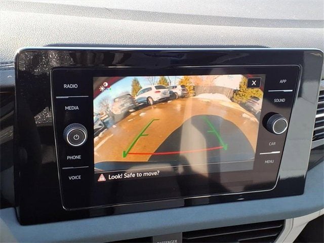 2026 Volkswagen Jetta SE - Photo 13