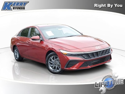 2024 Hyundai Elantra SEL Sedan