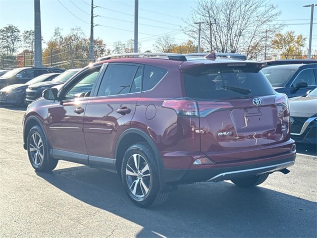 Used 2018 Toyota RAV4 SUV