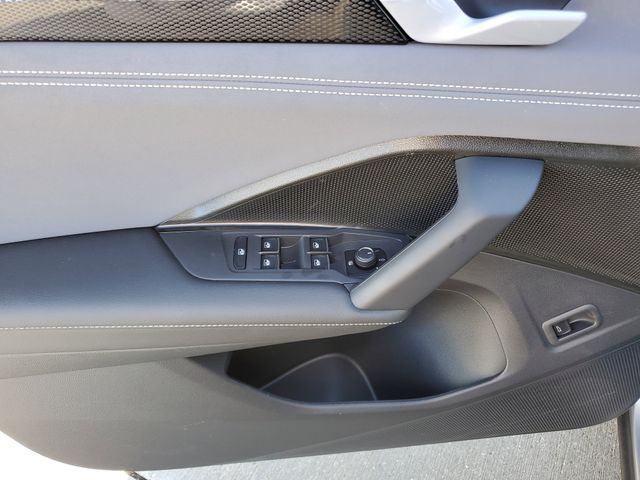 2026 Volkswagen Tiguan SE - Photo 20