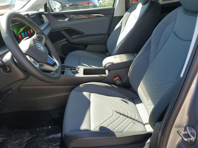 2026 Volkswagen Tiguan SE - Photo 17