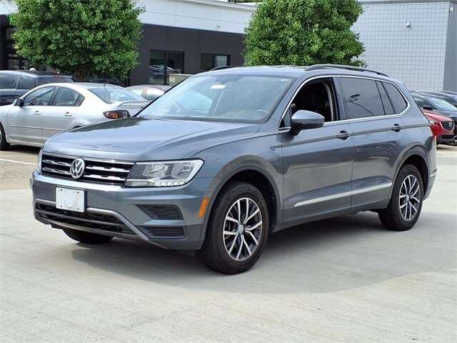 2020 Volkswagen Tiguan SE photo 2