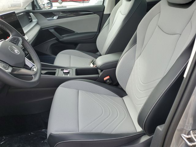 2026 Volkswagen Tiguan SE - Photo 16