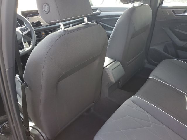 2026 Volkswagen Jetta Sport - Photo 13