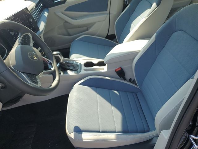 2026 Volkswagen Jetta SE - Photo 16