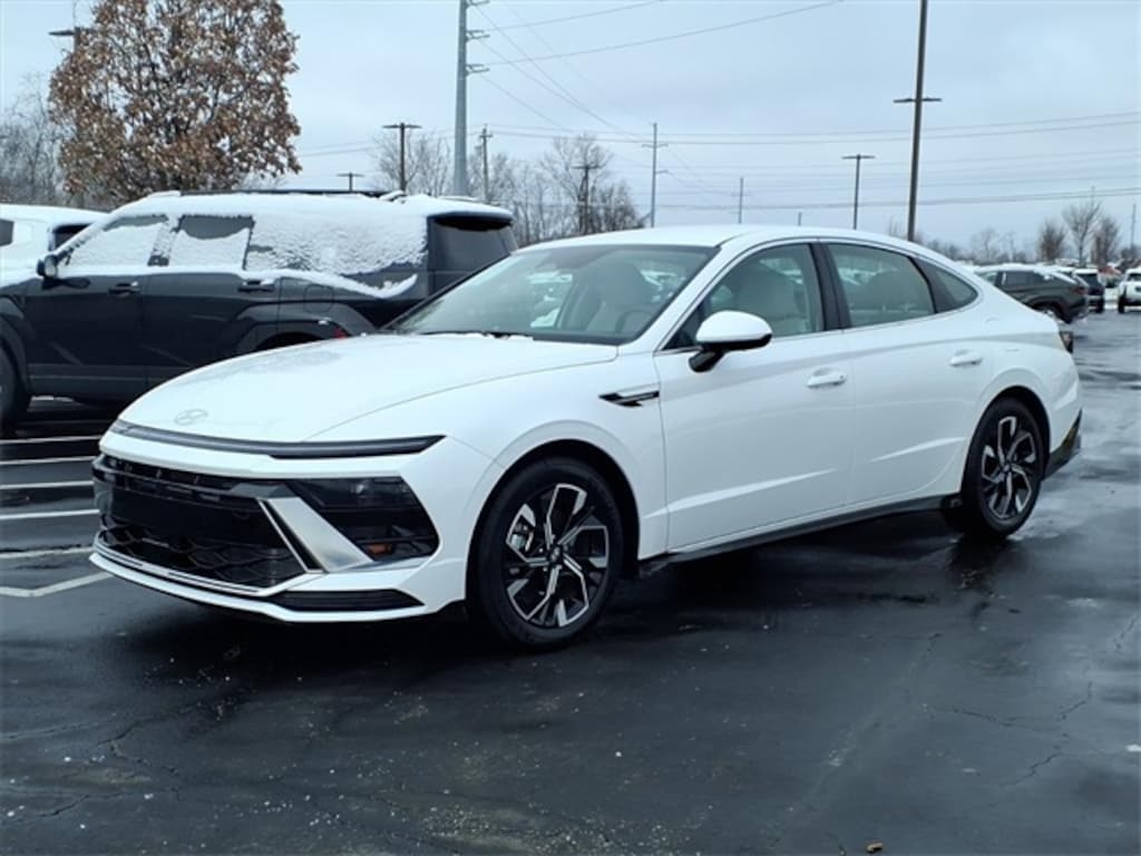 Used 2025 Hyundai Sonata SEL Sedan