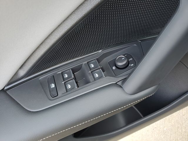 2026 Volkswagen Tiguan SE - Photo 20