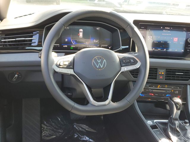 2025 Volkswagen Jetta SE - Photo 12