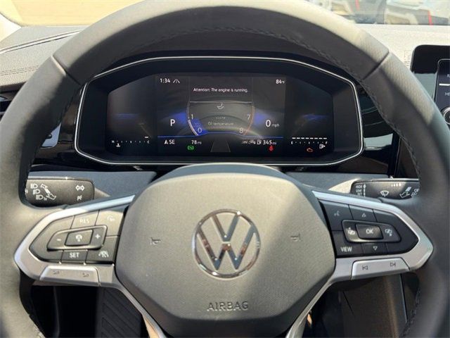 2025 Volkswagen Jetta SE - Photo 13