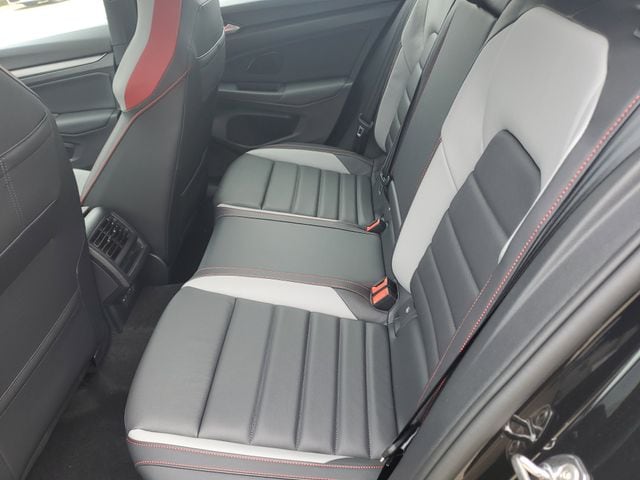 2026 Volkswagen Golf GTI SE - Photo 12
